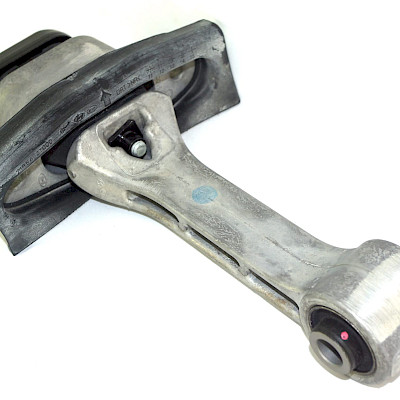 Base Hyundai Sonta 09- 2.0 /Optima 11- 2.0/2.4 Tras