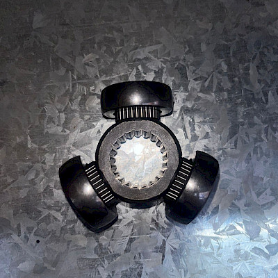 Triceta Mazda 323 -21*32*10*22 mm